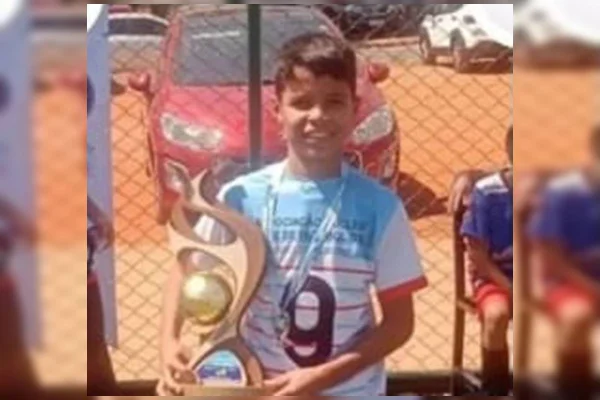 Menino atingido por pedra que caiu de caminhão será enterrado nesta 4ª