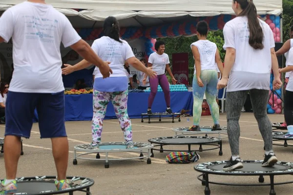 Circuito de saúde traz atividades física e tira dúvidas sobre câncer