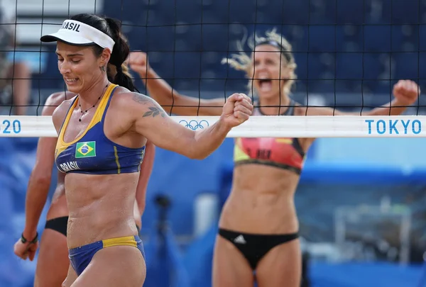 Ágatha e Duda perdem para alemãs e são eliminadas no vôlei de praia em Tóquio