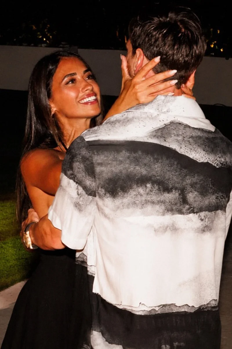 Tanto Messi quanto Antonela nasceram na cidade argentina de Rosário Tanto Messi quanto Antonela nasceram na cidade argentina de Rosário