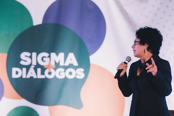 Palestra sobre educação e ética marca comemoração dos 35 anos do Sigma