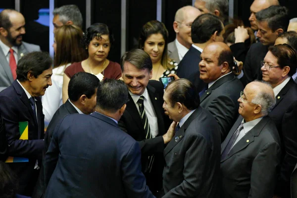 Por reformas, governo apresenta “cardápio” de obras a deputados. Veja