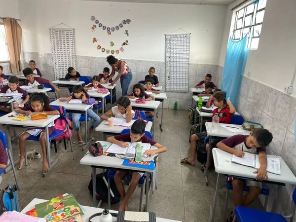 goias escola aparecida premiada