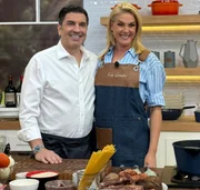Edu Guedes e Ana Hickmann posam nos bastidores do Fica com a Gente Edu Guedes e Ana Hickmann posam nos bastidores do Fica com a Gente