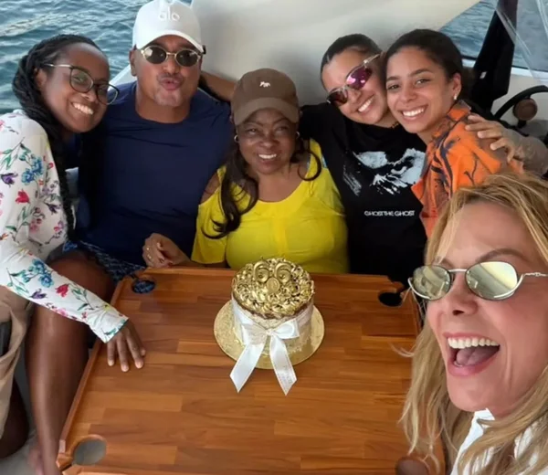 Fotos: quem é a namorada de Camilly Victória, filha de Carla Perez - destaque galeria