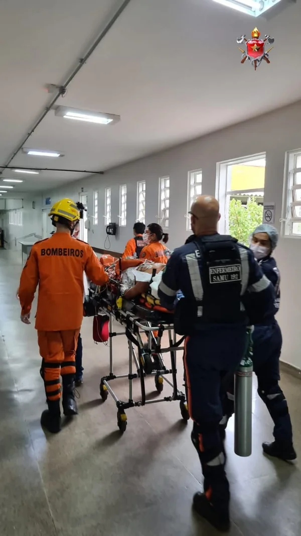Vídeo. Homem leva tiros na cabeça e é resgatado por helicóptero no DF - destaque galeria Vídeo. Homem leva tiros na cabeça e é resgatado por helicóptero no DF - destaque galeria