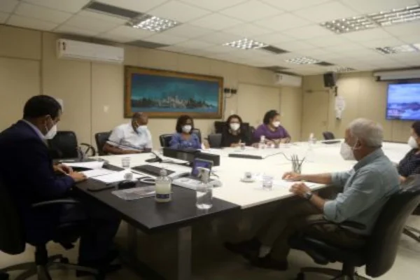 Professores de Salvador estarão totalmente imunizados até dia 28