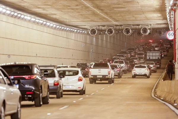 Imagem colorida - obras GDF - Metrópoles