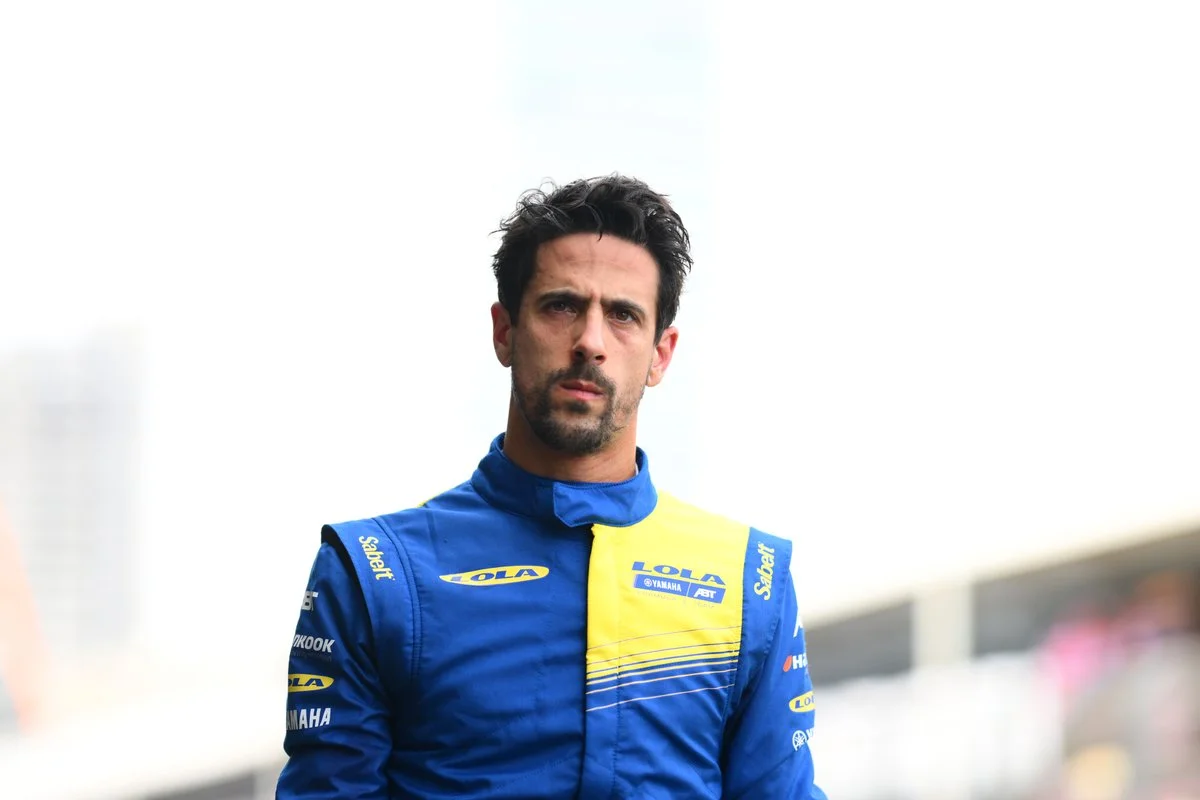 Lucas di Grassi se aposenta após 32 anos de carreira no automobilismo - imagem 2 Lucas di Grassi se aposenta após 32 anos de carreira no automobilismo - imagem 2