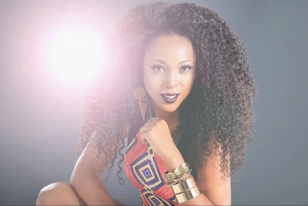 Negra Li fará show durante entrega do Prêmio Engenho de Comunicação