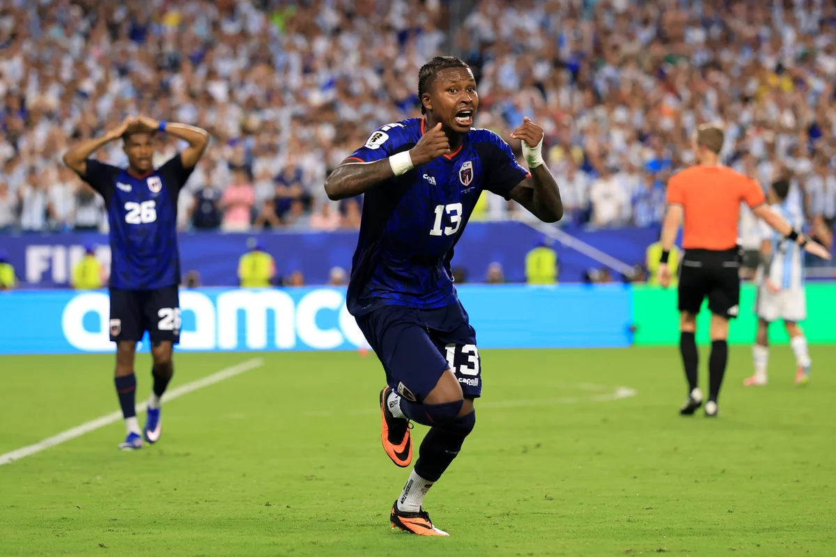 Sidny Lopes marca golaço e iguala novamente para Cabo Verde contra Argentina.