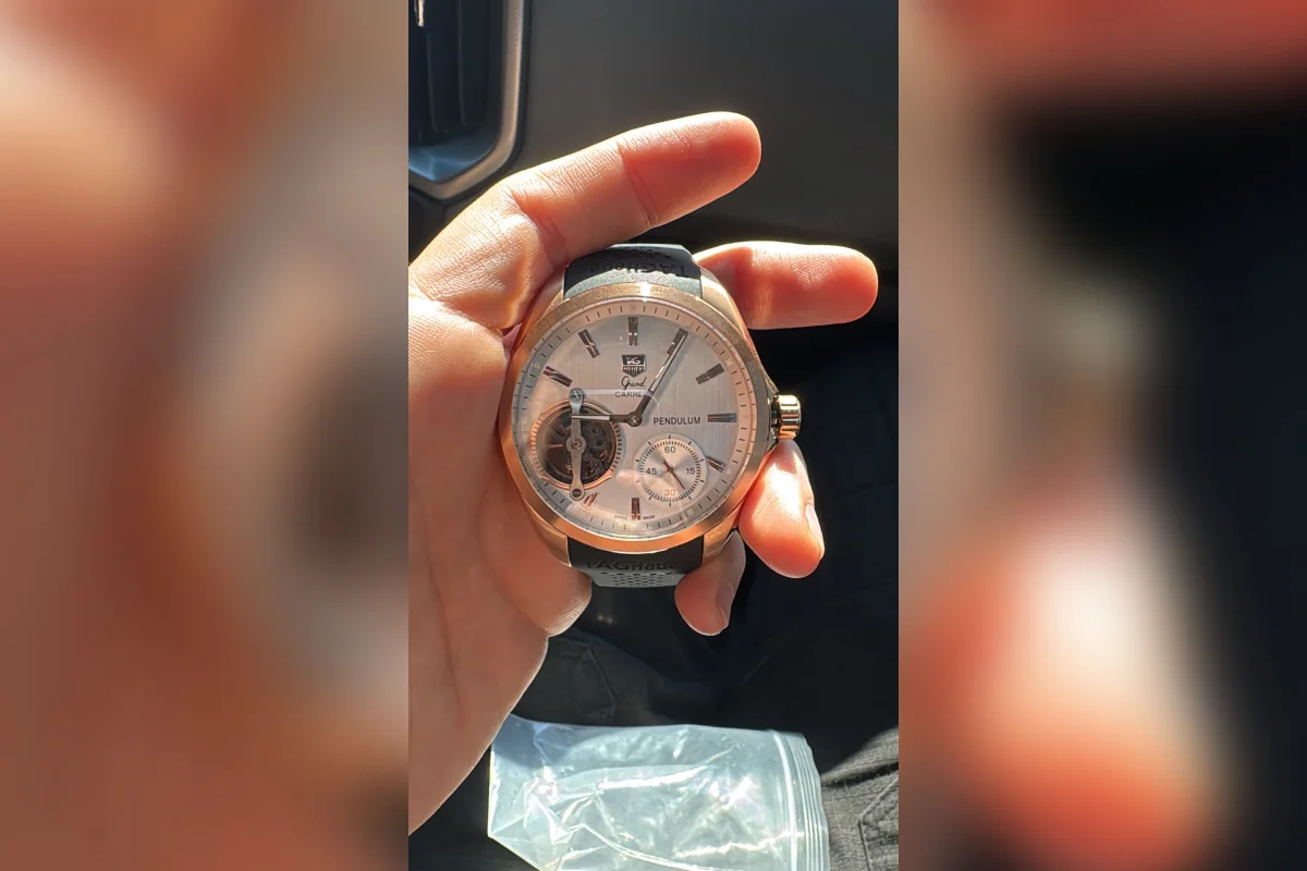 Veja os carrões de luxo apreendidos pela PF em ação contra desvios na Saúde - imagem 13 Veja os carrões de luxo apreendidos pela PF em ação contra desvios na Saúde - imagem 13