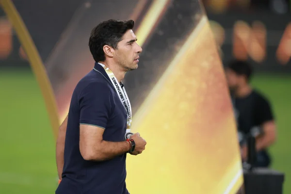 Foto colorida de Abel Ferreira - Metrópoles