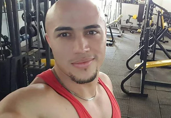 DF: vídeo mostra professor baleado por PM em academia sendo socorrido