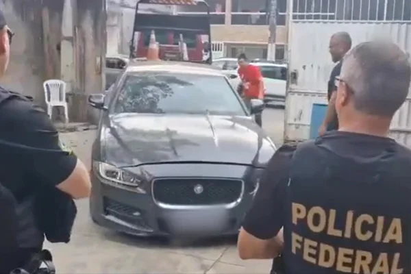 Luxo e alta performance: veja carro apreendido com os Reis do Cigarro