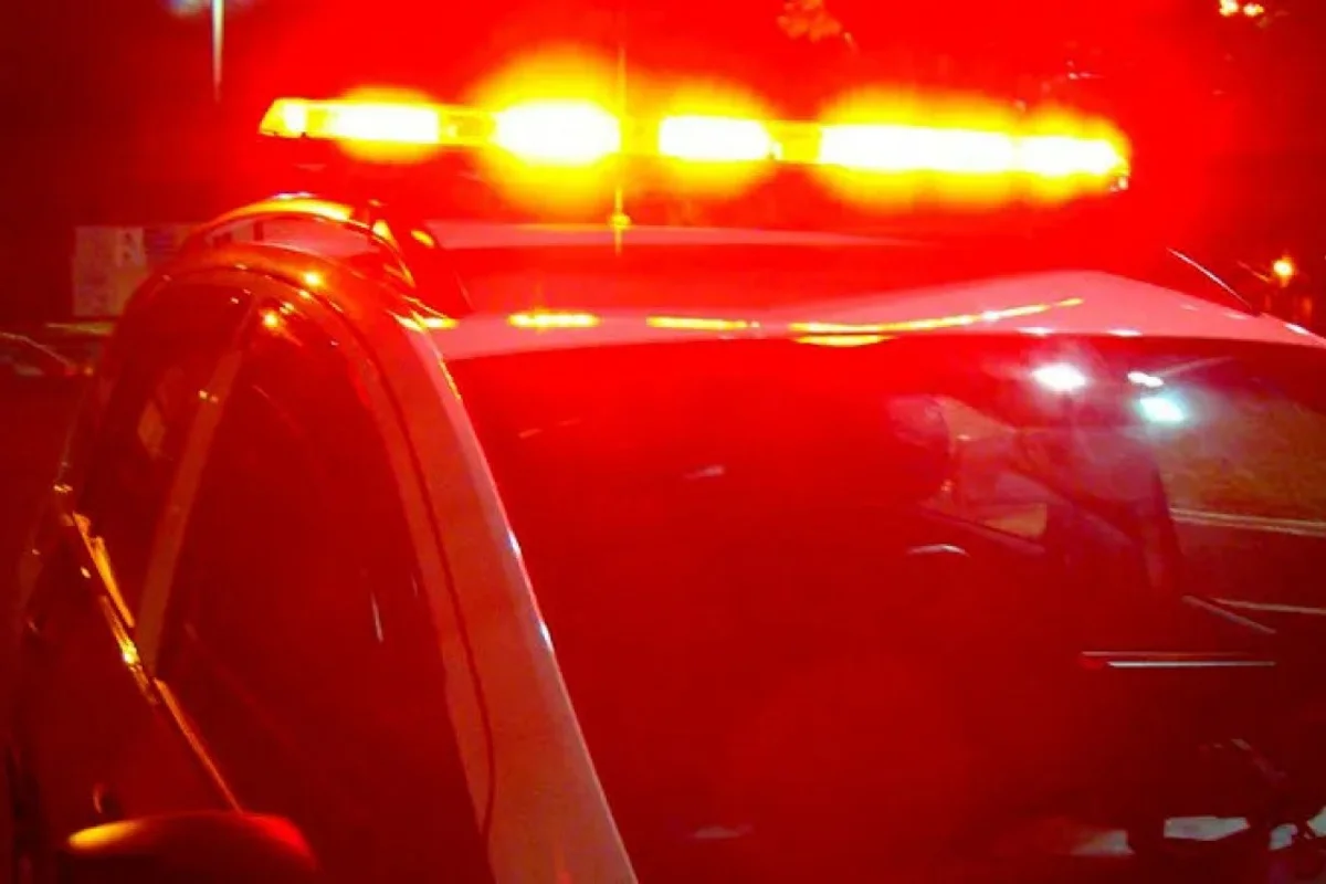 Homem é encontrado morto dentro de carro ligado em São Sebastião