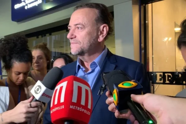 Imagem colorida mostra Edinho, presidente do PT - Metrópoles