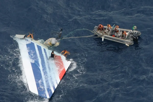 Imagem divulgada em 8 de junho de 2009 pela Força Aérea Brasileira (FAB)