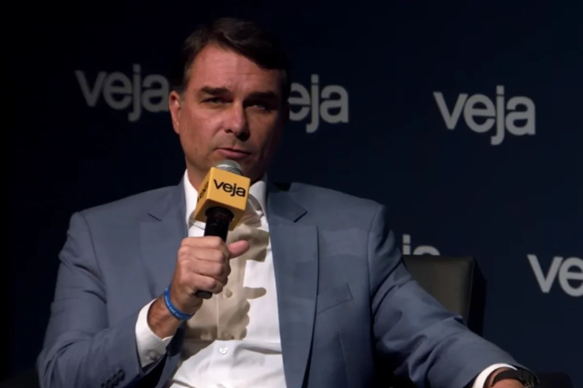 TSE manda retirar do ar postagem com deep fake sobre Flávio e Vorcaro