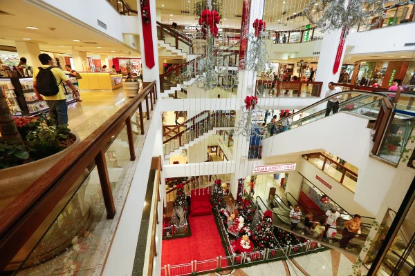 Medidas anticrise. Shoppings da cidade investem em campanhas natalinas para atrair o brasiliense