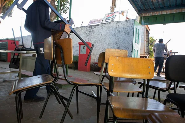 Empresa ligada a distrital é investigada por contrato de limpeza