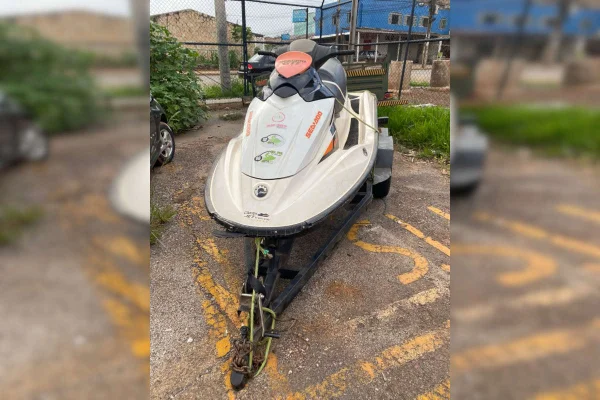 jet ski