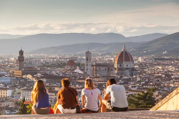 Sete destinos na Europa com passagem e hospedagem por até R$ 2.500