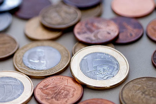 Dívida pública recua 0,4% e chega a R$ 5,78 trilhões em agosto