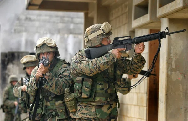 Exército cidade cenográfica