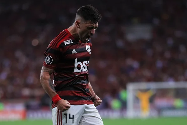 Sem folga após derrota, Arrascaeta tem 1º treino com Jesus no Fla