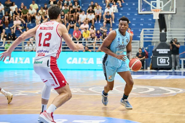 Brasília Basquete é eliminado para Franca em duelo pelo Super 8