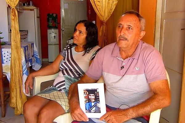 Pais de menina morta em brincadeira alertam: “Não brinquem disso”