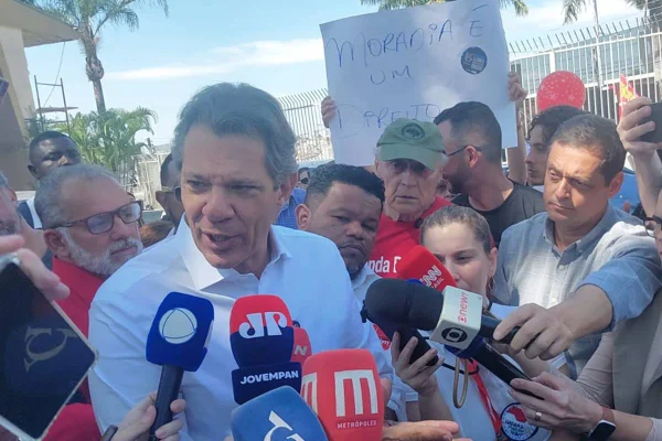 Fernando Haddad em Brasilândia - Metrópoles