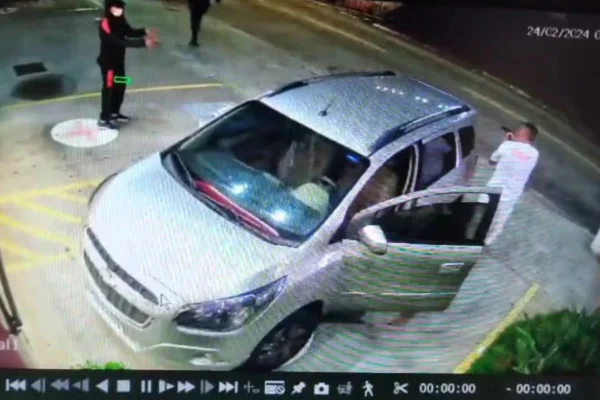 Pai e filha foram mortos durante uma tentativa de assalto em fevereiro de 2024. Último suspeito do crime foi preso nesta quinta-feira (30/7) - Metrópoles