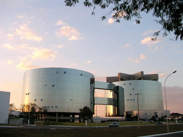 Ministério Público do DF denuncia delegado da PF por corrupção