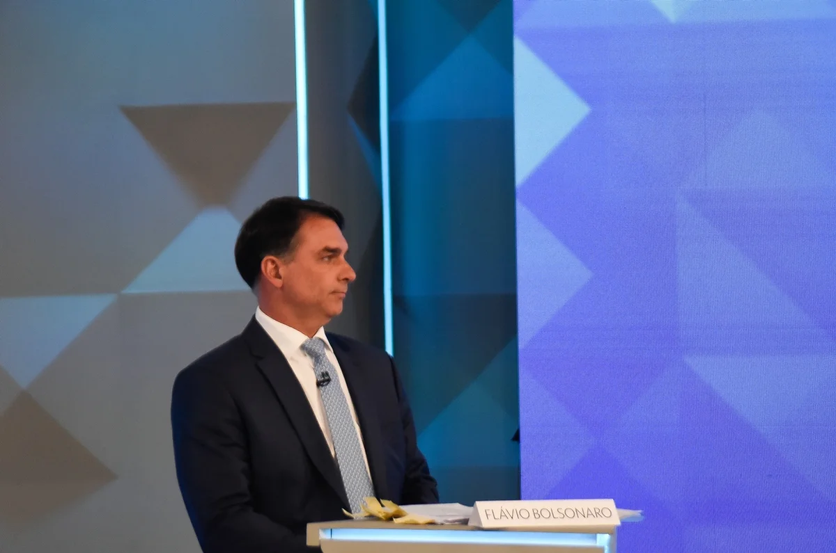 Lula e Flávio no debate da Globo Lula e Flávio no debate da Globo