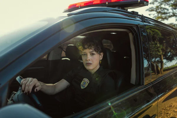 Cena colorida série DNA do Crime, da Netflix - Metrópoles