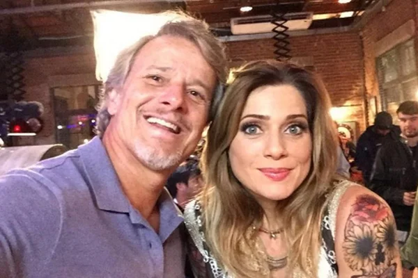 Marcello Novaes diz que beijo em Letícia Spiller na novela é técnico