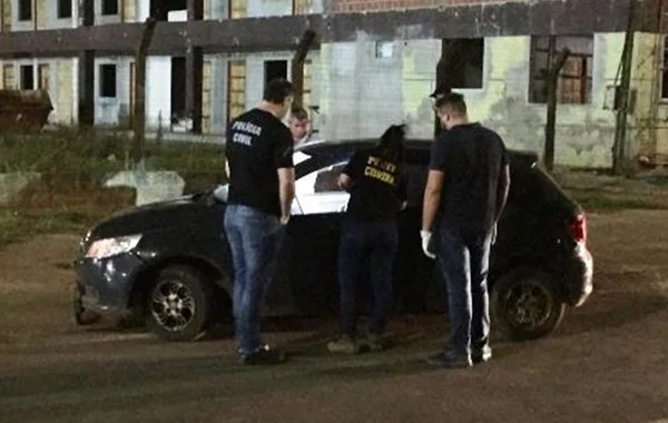 Jovem é executado com 50 tiros de fuzil. Grávida é atingida
