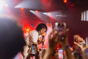 "Pronto para voltar à estrada", afirma equipe de Djavan