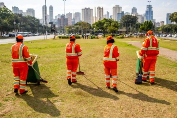 Garis na cidade de São Paulo