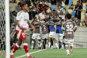 Jogadores do Fluminense comemorando gol diante do Internacional