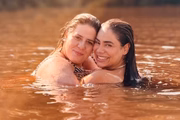 Após perda dos filhos, Tati Machado e Lexa viajam juntas
