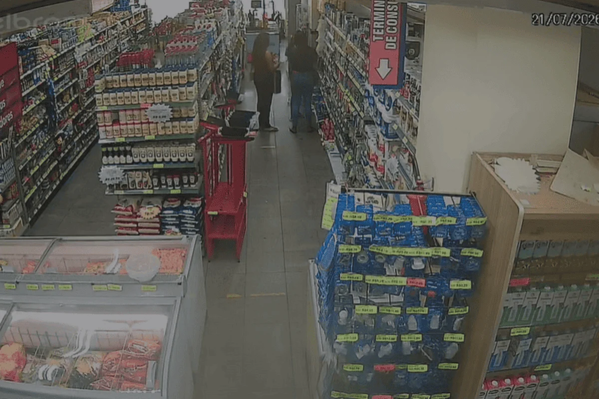 Quarteto Detido por Furto em Supermercado no Cruzeiro