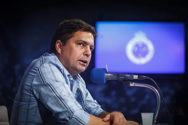 Cruzeiro: Presidente tenta antecipar eleição e vice deixa clube