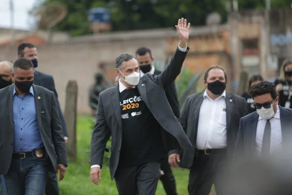 Barroso vai ao Entorno do DF e diz que não há situação atípica na eleição