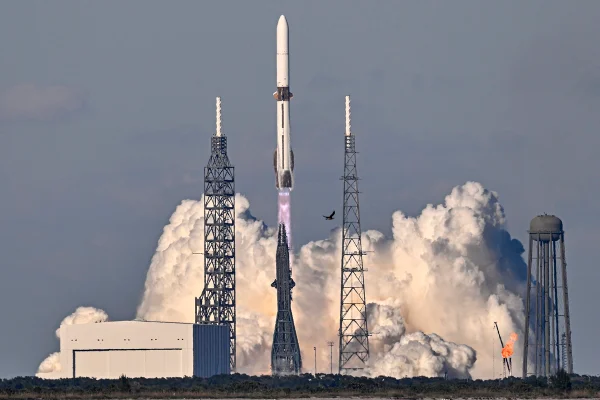 Imagem colorida mostra Lançamento do New Glenn, foguete da Blue Origin - Metrópoles