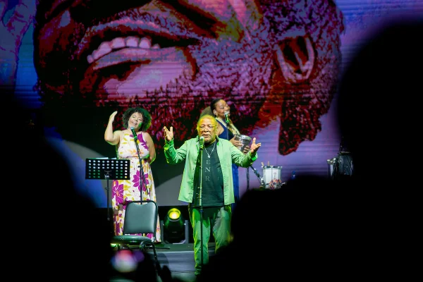 Martinho da Vila agita o Festival Estilo Brasil em noite de samba