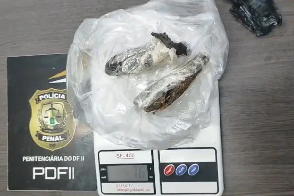 Mulher é presa tentando entrar com droga de R$ 15 mil no Complexo da Papuda