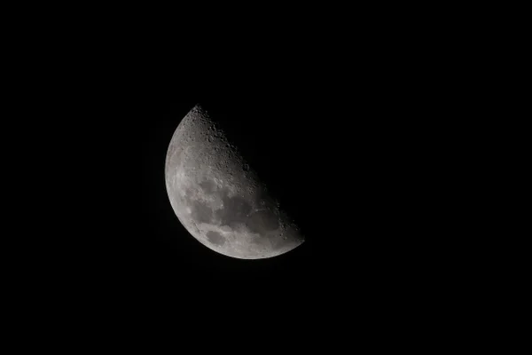 Nasa cancela estação orbital da Lua, mas quer investir em base lunar
